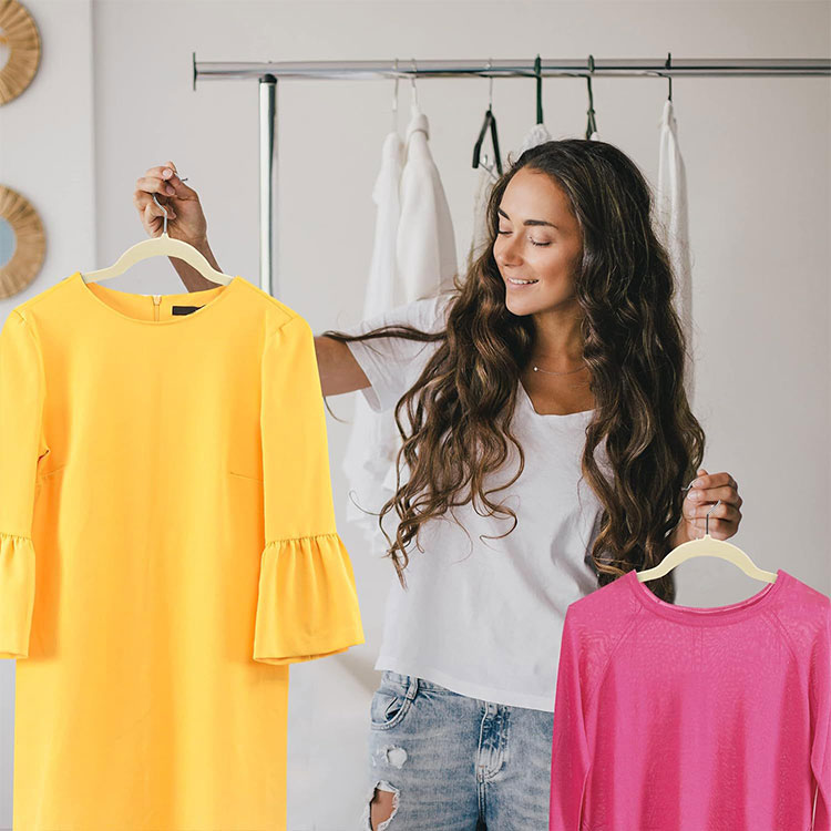 Premium Non-Slip Velvet Hangers - Ultra-Thin Space Saving Flocked Hangers